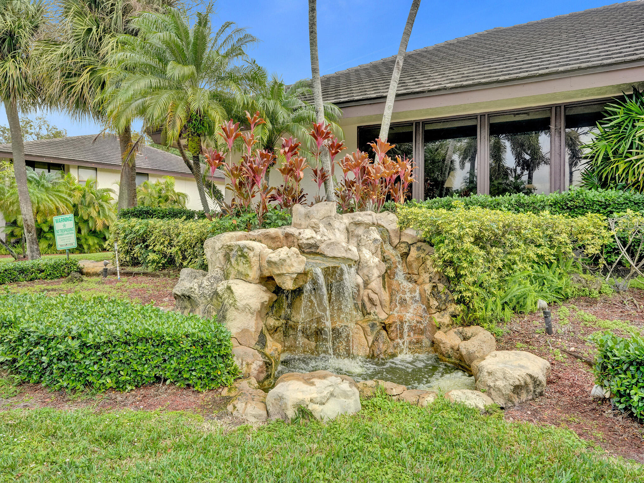 9280 Sabal Ridge Circle B