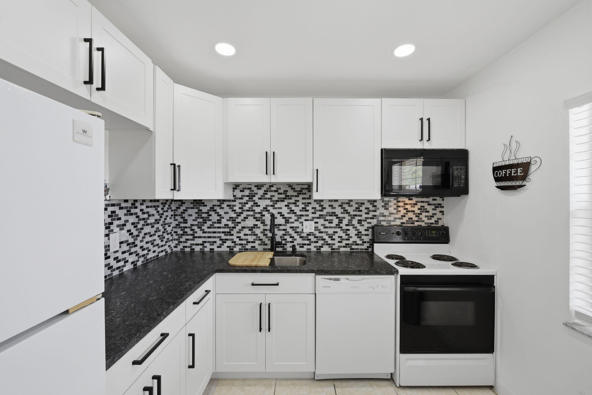 7505 NW 5th Place 203