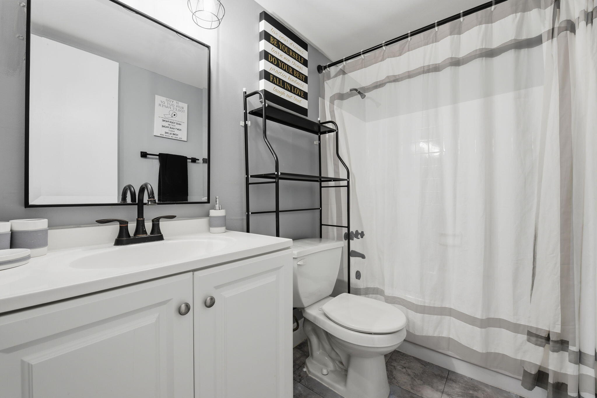 7505 NW 5th Place 203