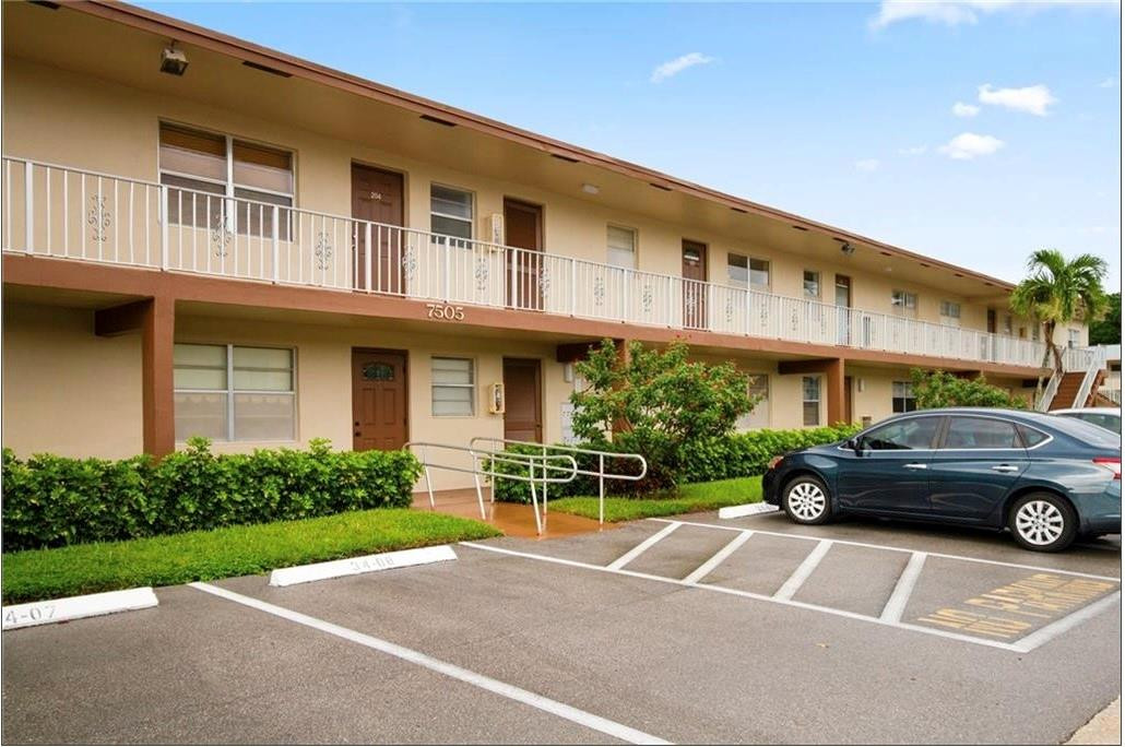 7505 NW 5TH Place 203