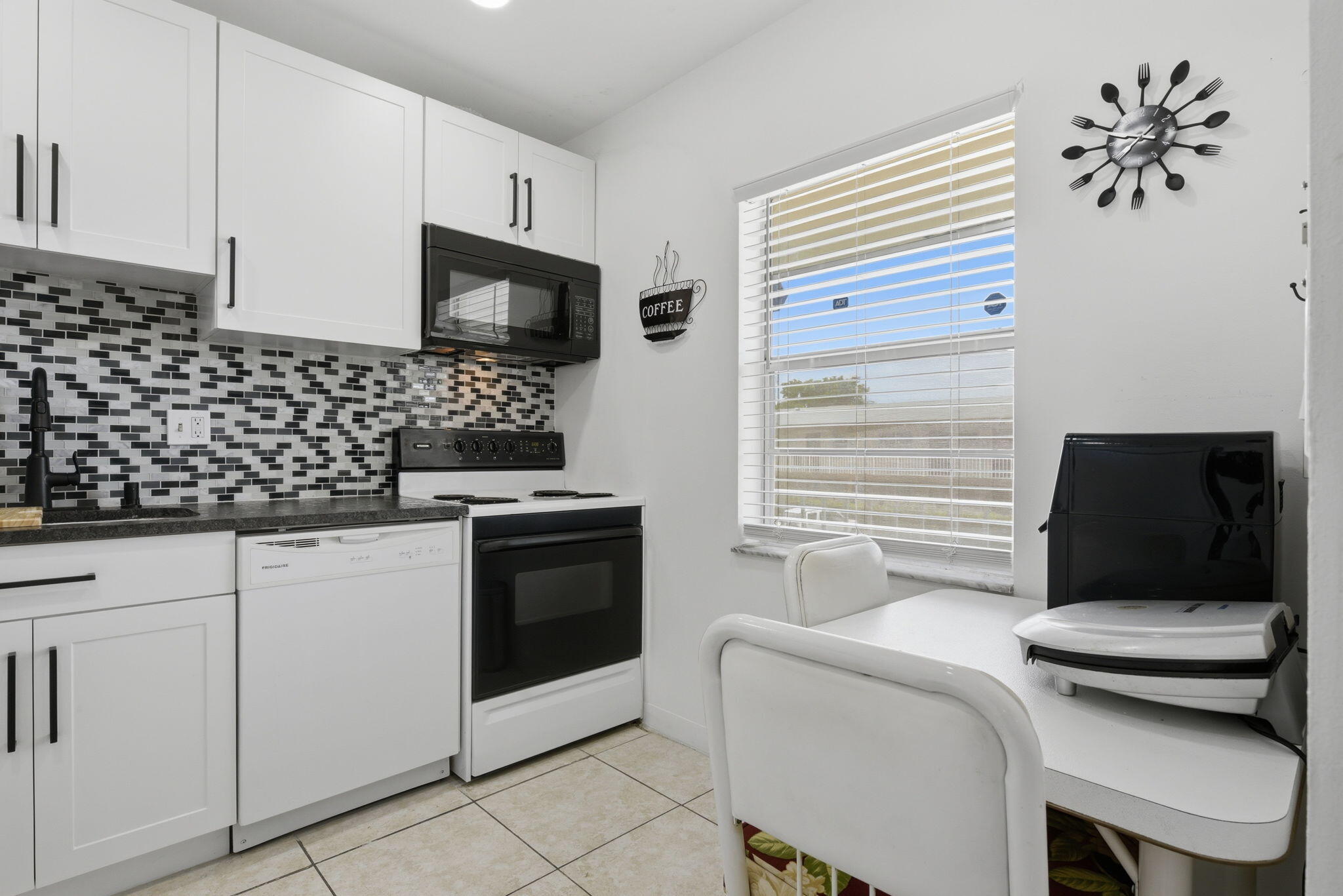 7505 NW 5TH Place 203