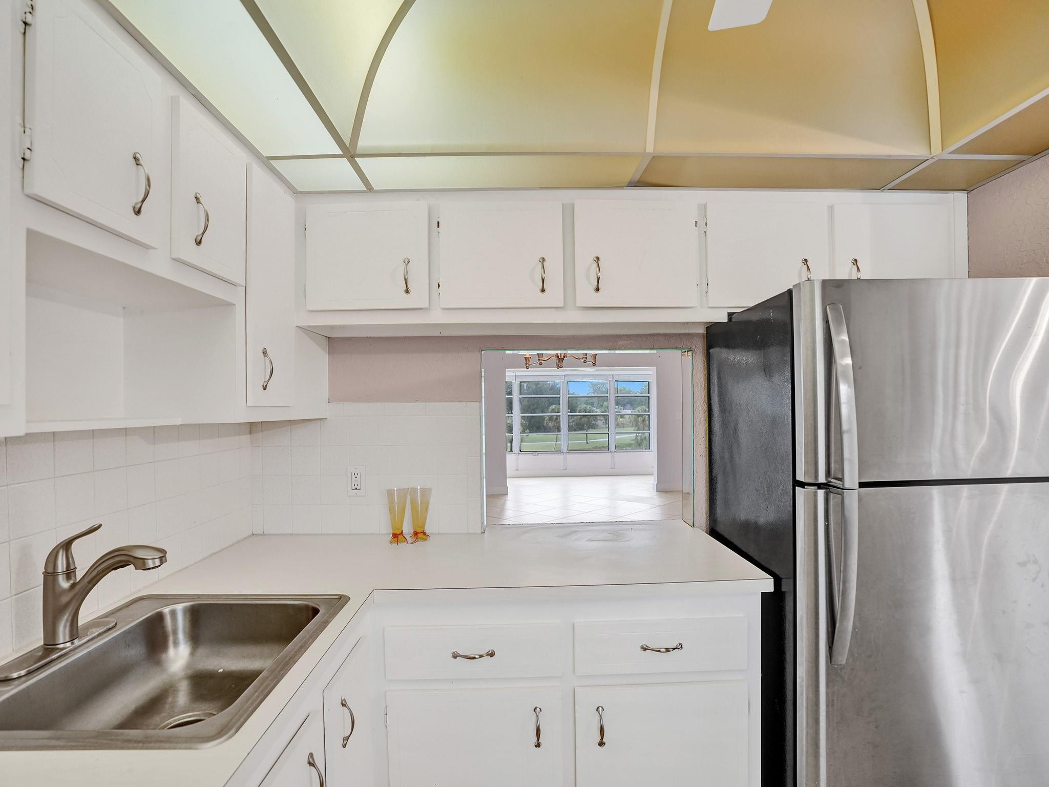 1035 Country Club Dr Apt 302