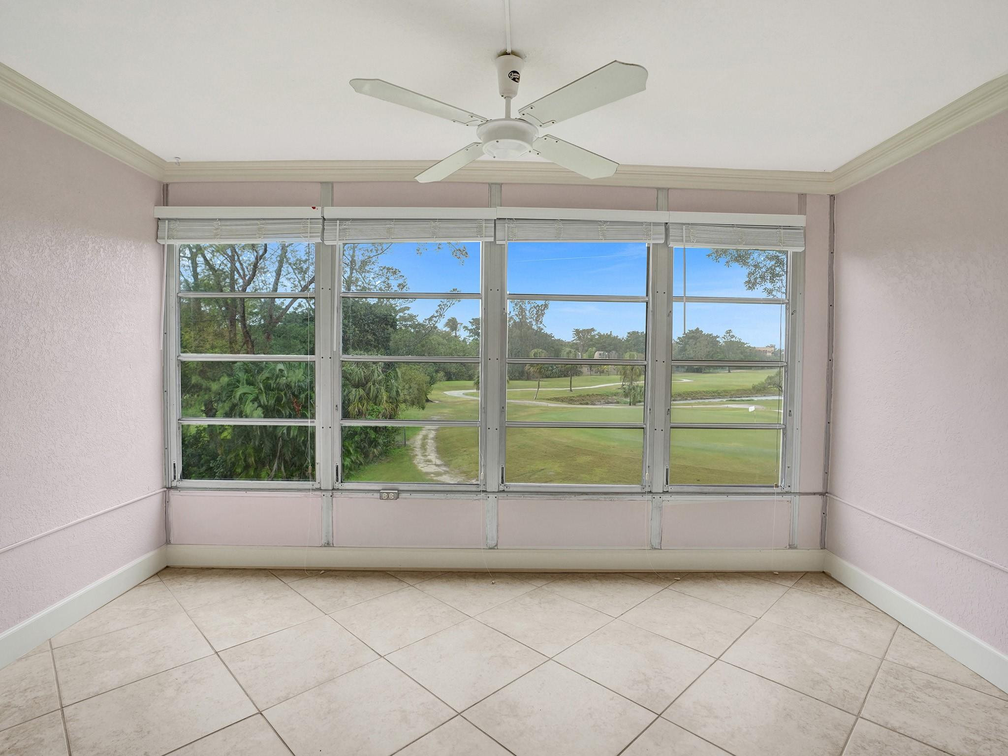 1035 Country Club Dr Apt 302