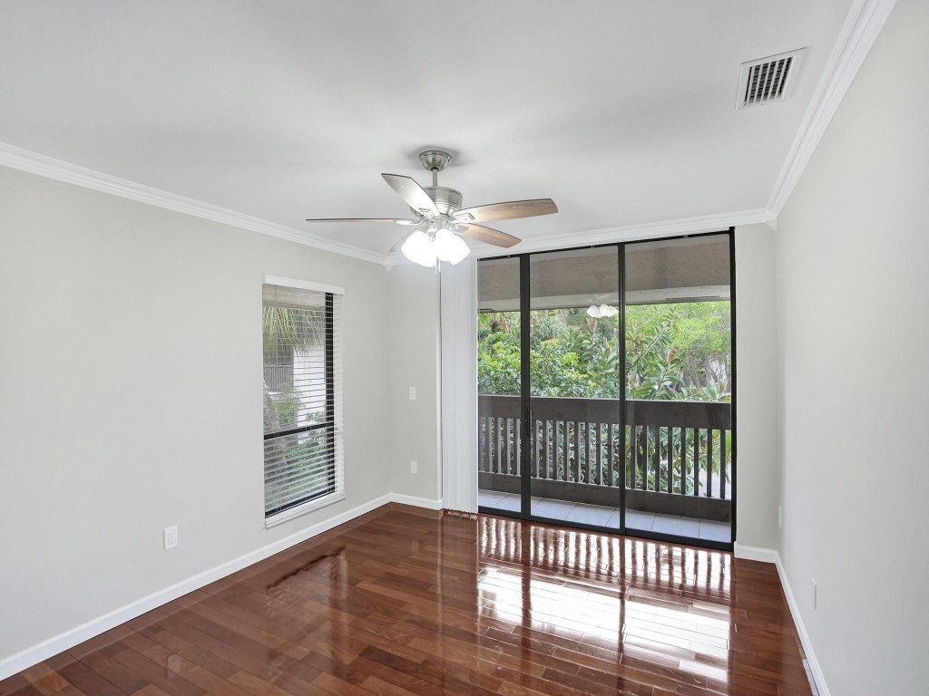 9280 Sabal Ridge Cir APT B