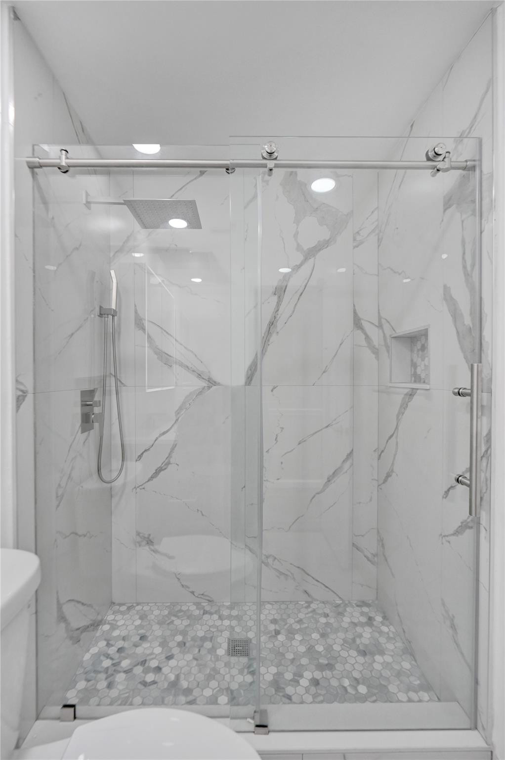 9280 Sabal Ridge Cir APT B