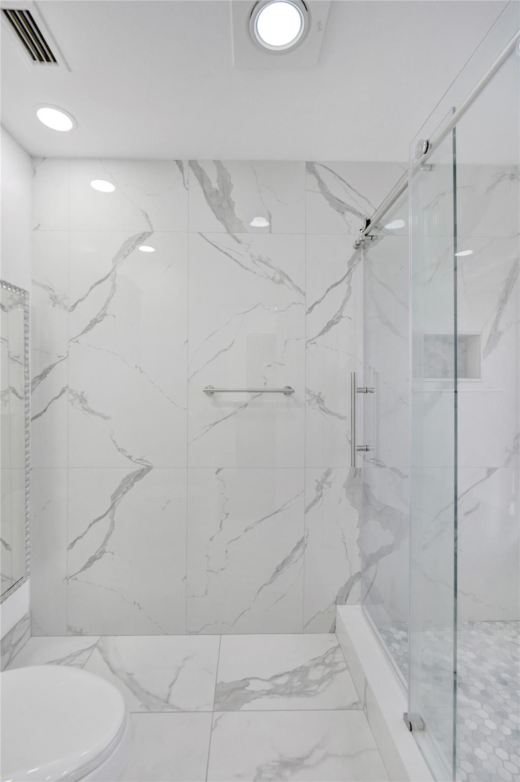 9280 Sabal Ridge Cir APT B