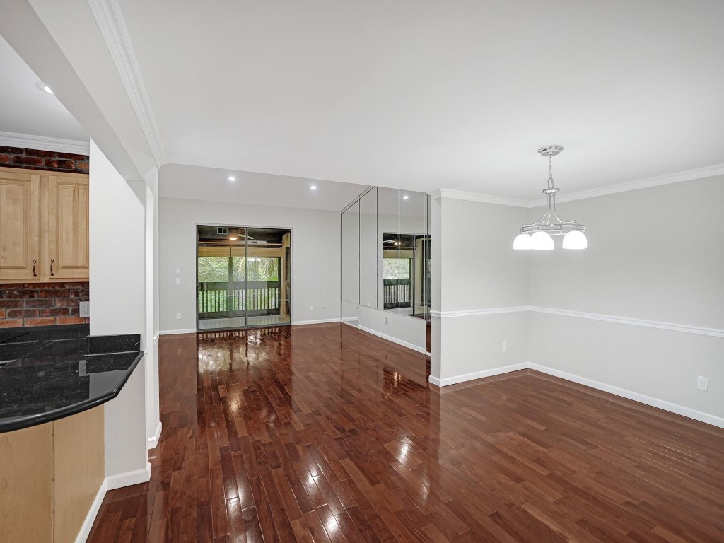 9280 Sabal Ridge Cir APT B