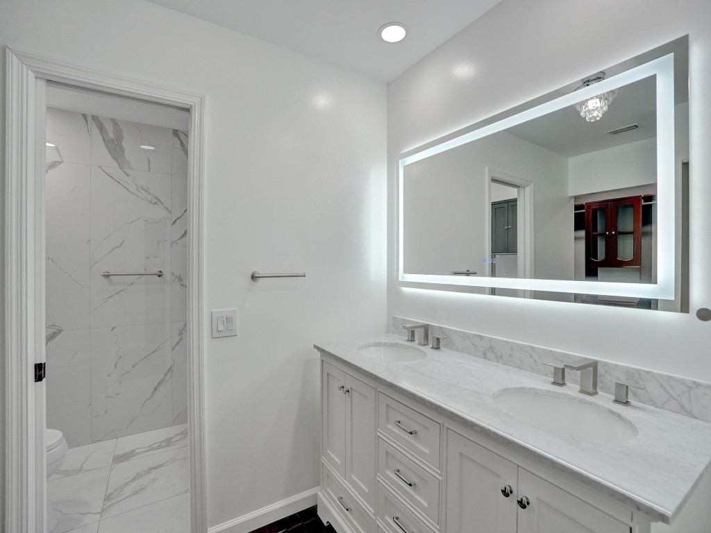 9280 Sabal Ridge Cir APT B