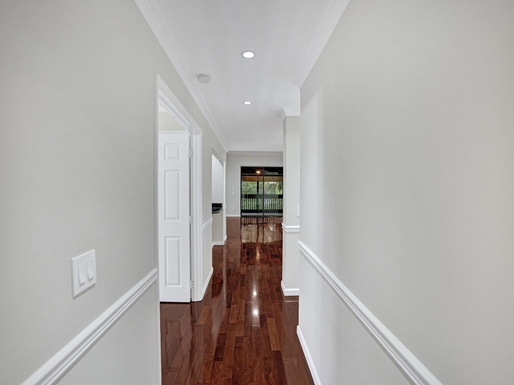 9280 Sabal Ridge Cir APT B