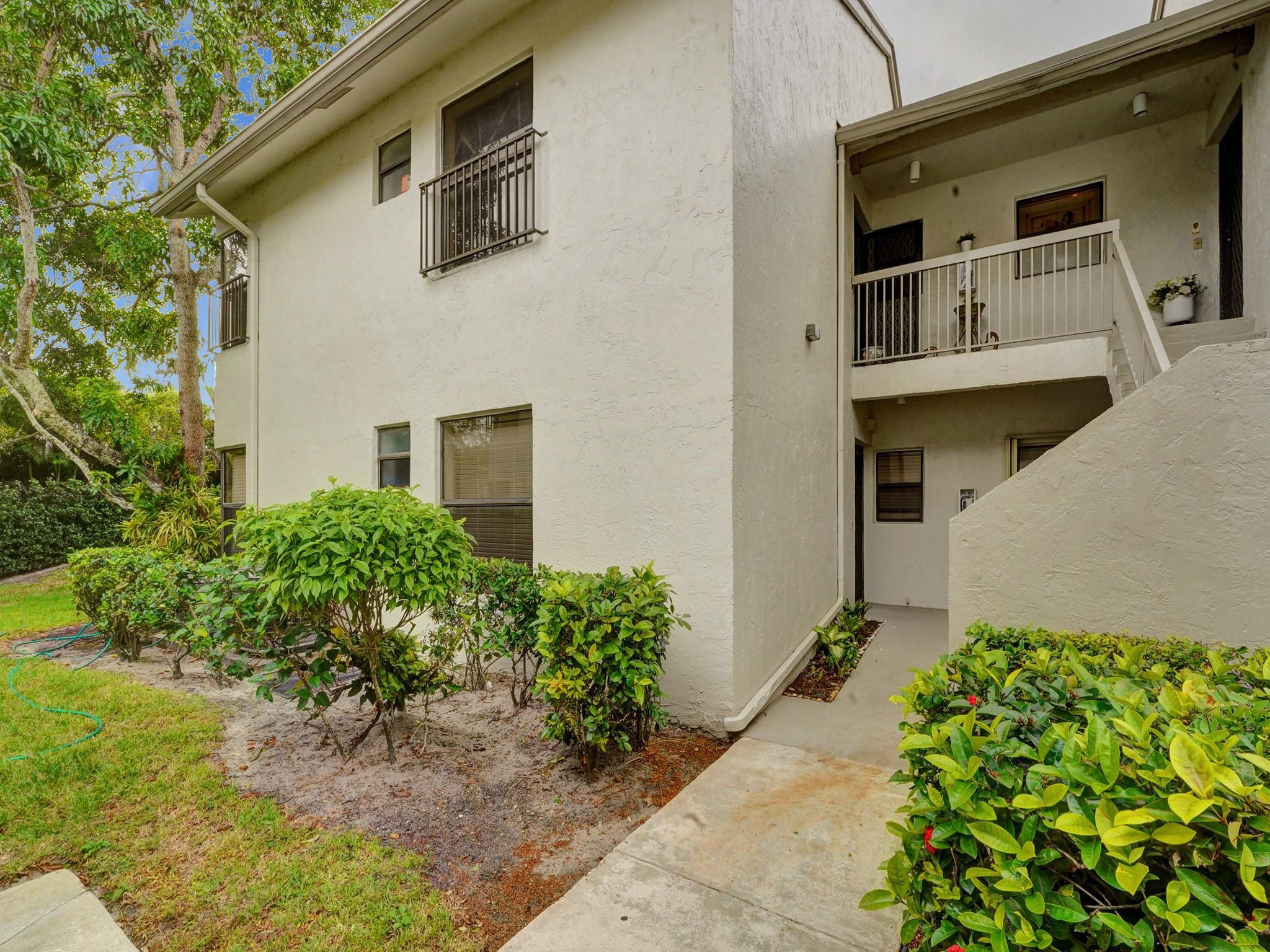 4694 NW 22nd St 4244