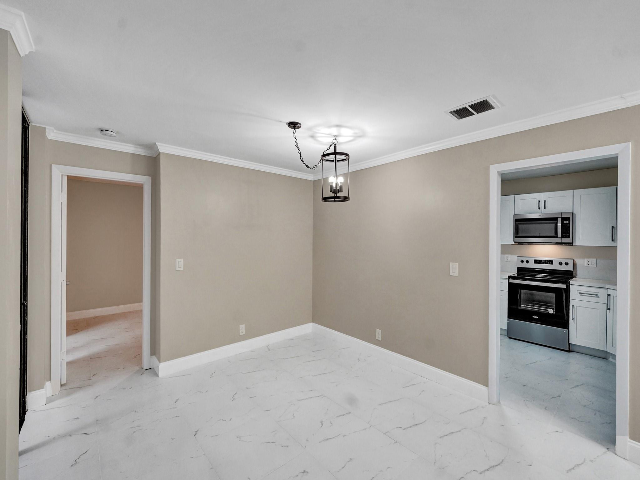 4694 NW 22nd St 4244