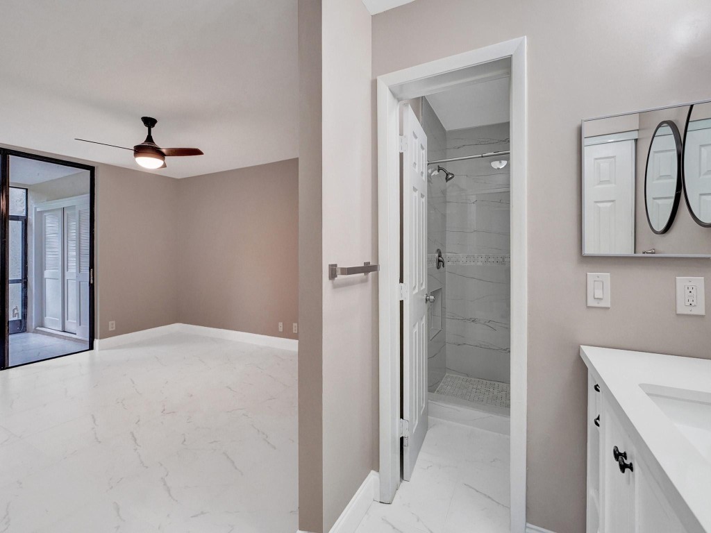 4694 NW 22nd St 4244