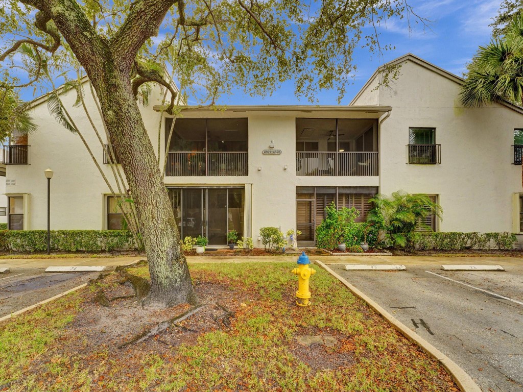 4694 NW 22nd St 4244