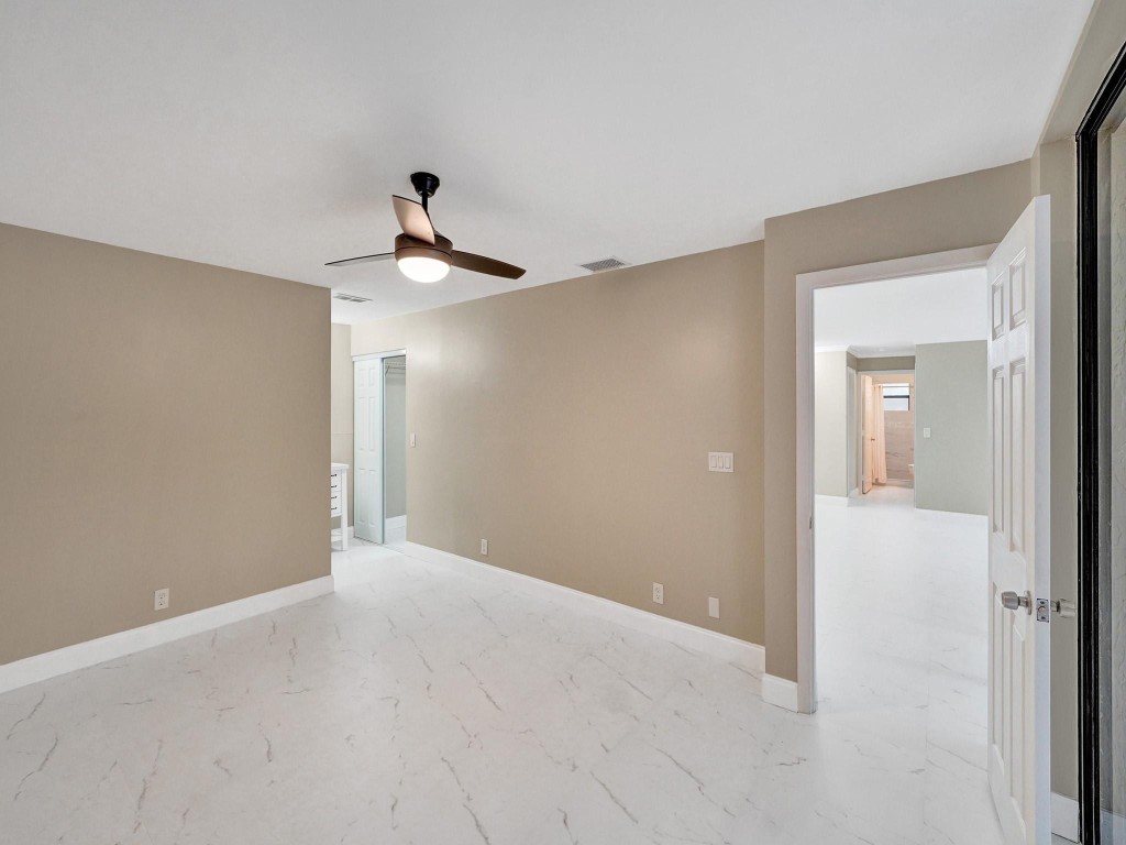 4694 NW 22nd St 4244