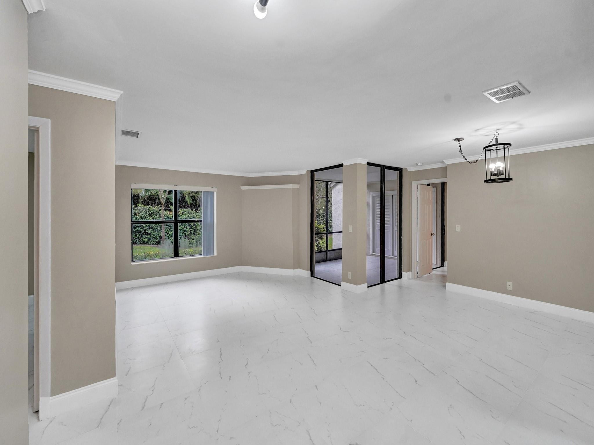 4694 NW 22nd St 4244