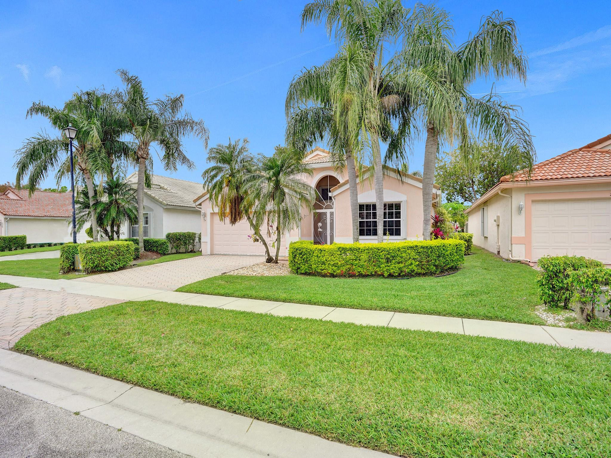 22845 Barrister Dr