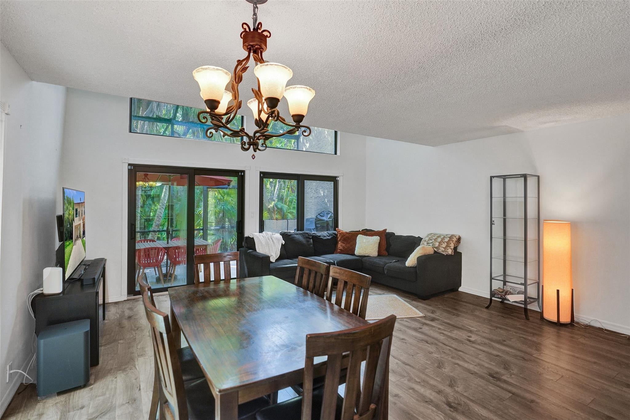 143 NW 45th Ave 1