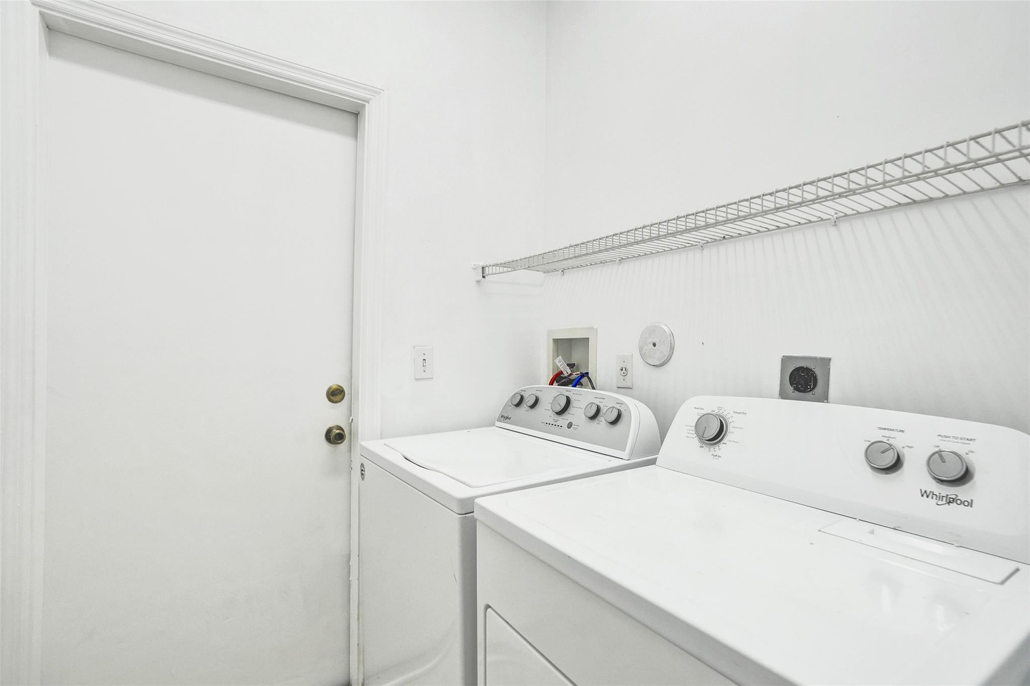 3717 Pebblebrook Mnr