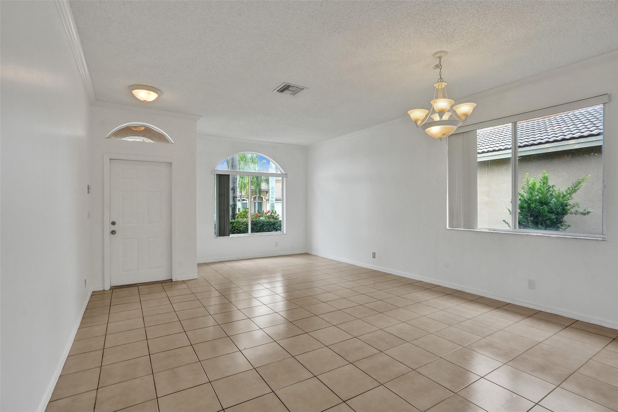 3717 Pebblebrook Mnr