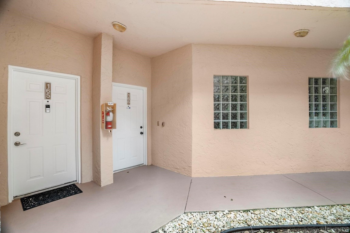 4161 Coral Tree Cir 165