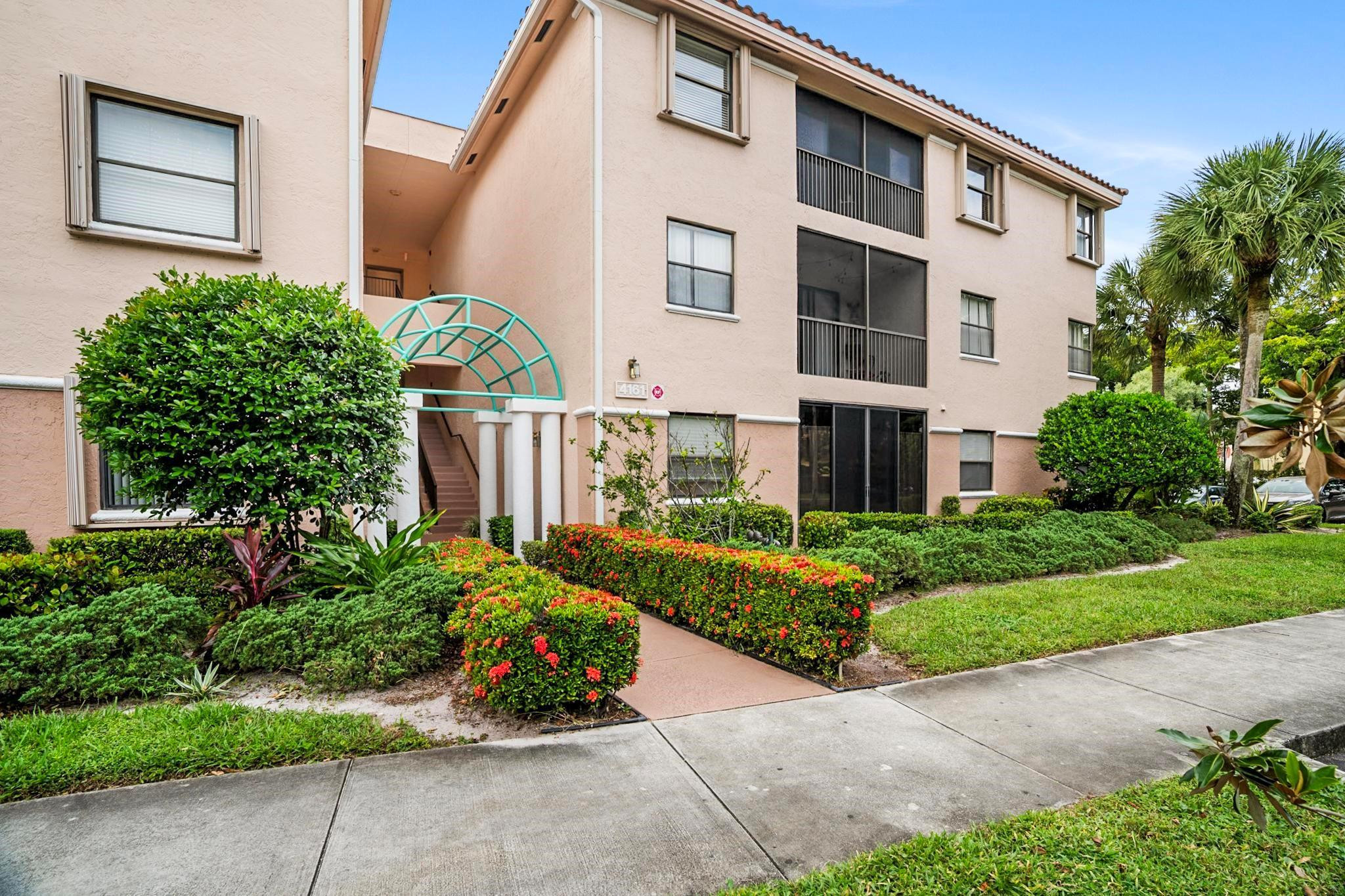 4161 Coral Tree Cir 165