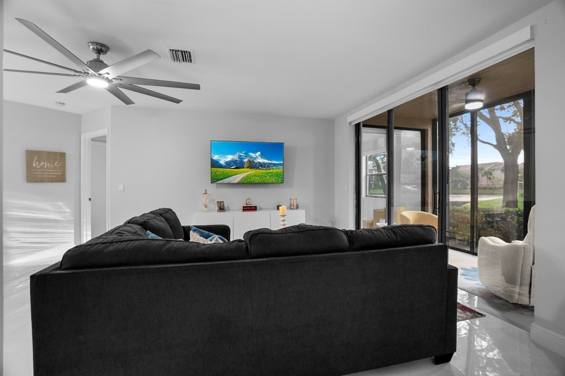 4161 Coral Tree Cir 165