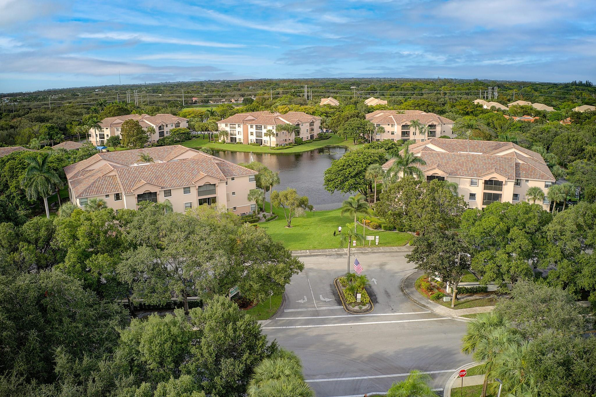 4161 Coral Tree Cir 165