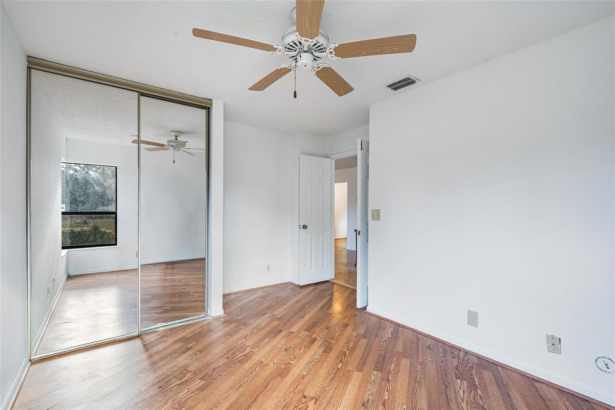 4425 Carambola Cir 2620