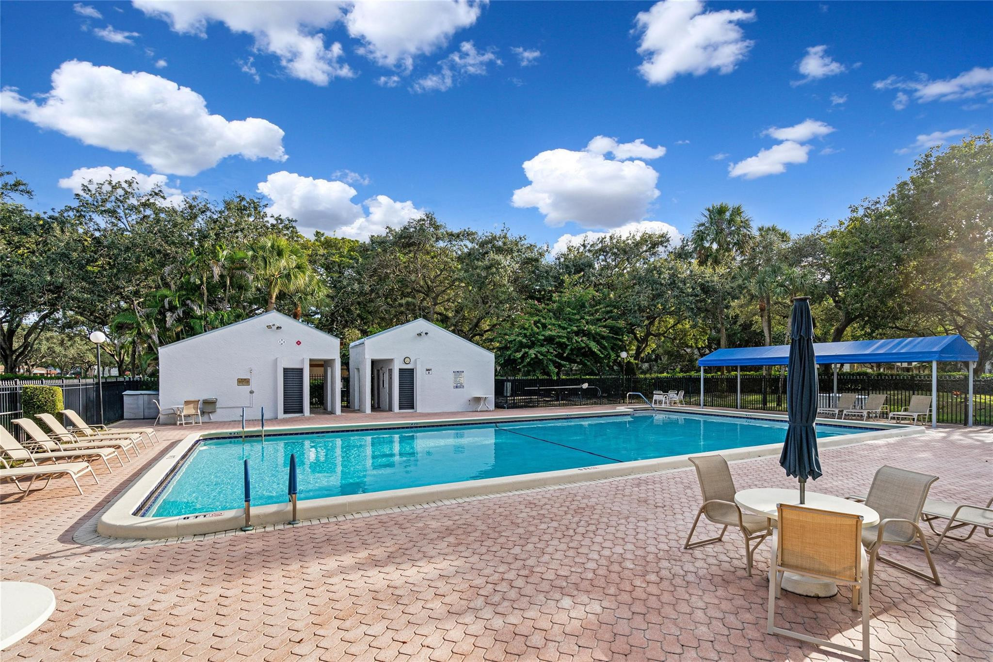 4425 Carambola Cir 2620