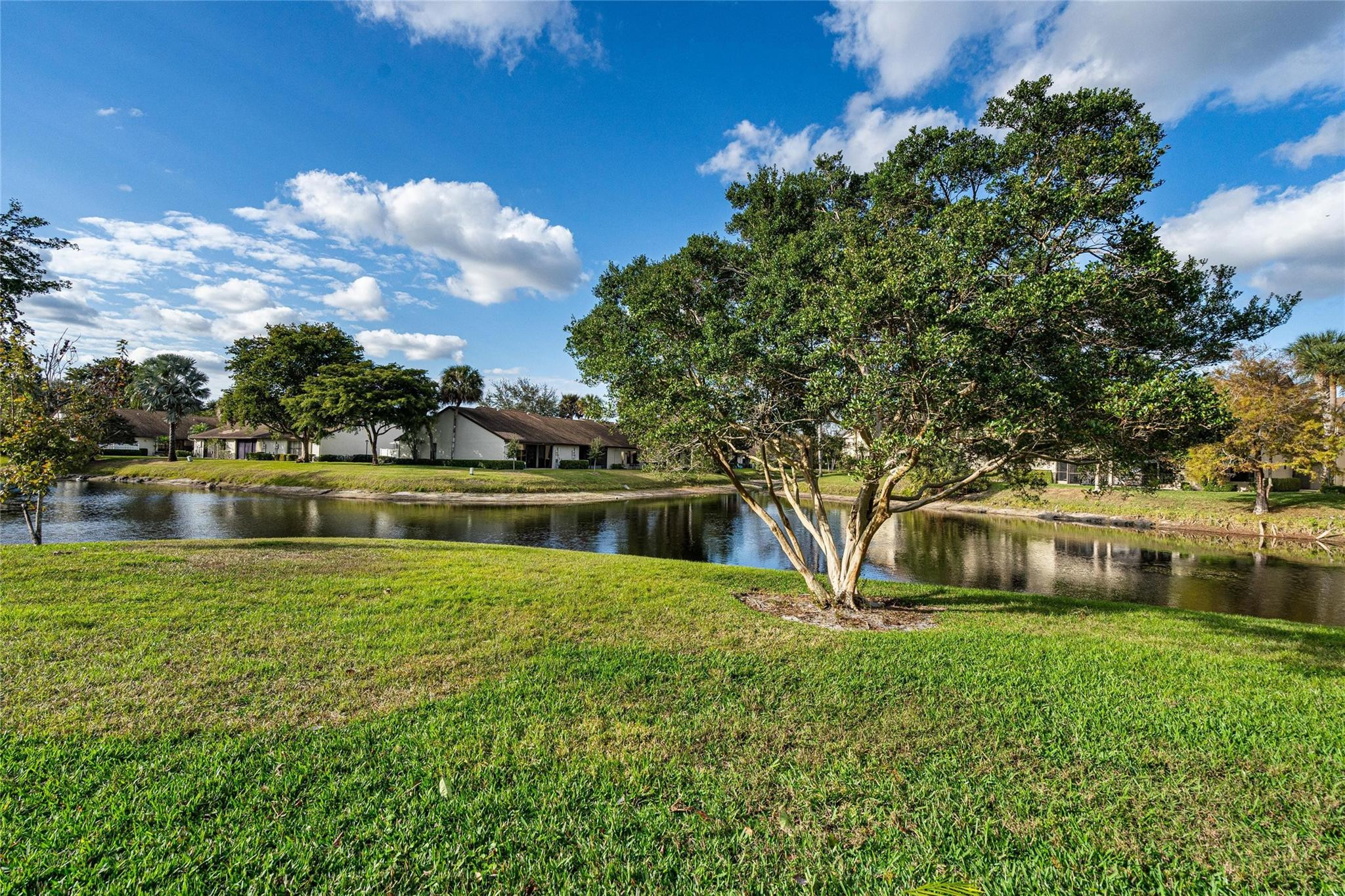 4425 Carambola Cir 2620