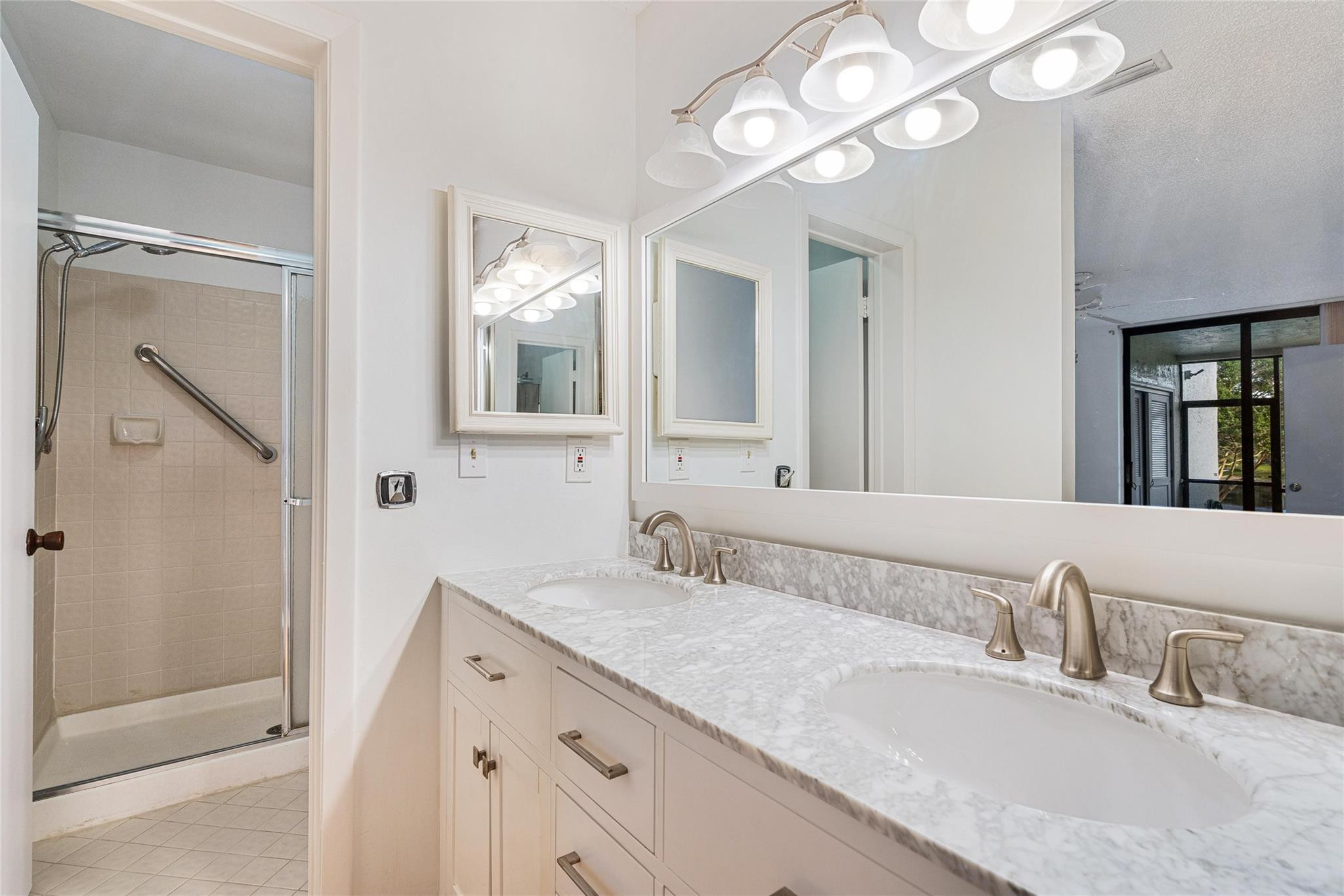4425 Carambola Cir 2620