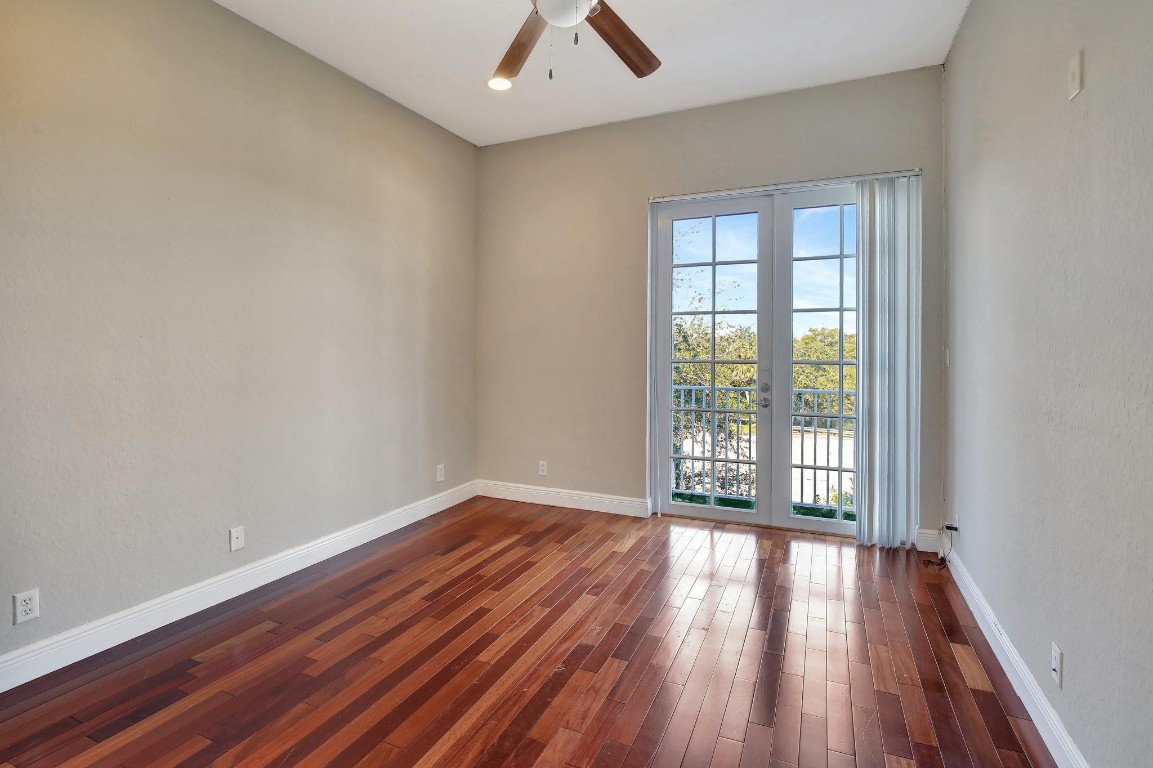 6823 Lakeside Cir 106-1