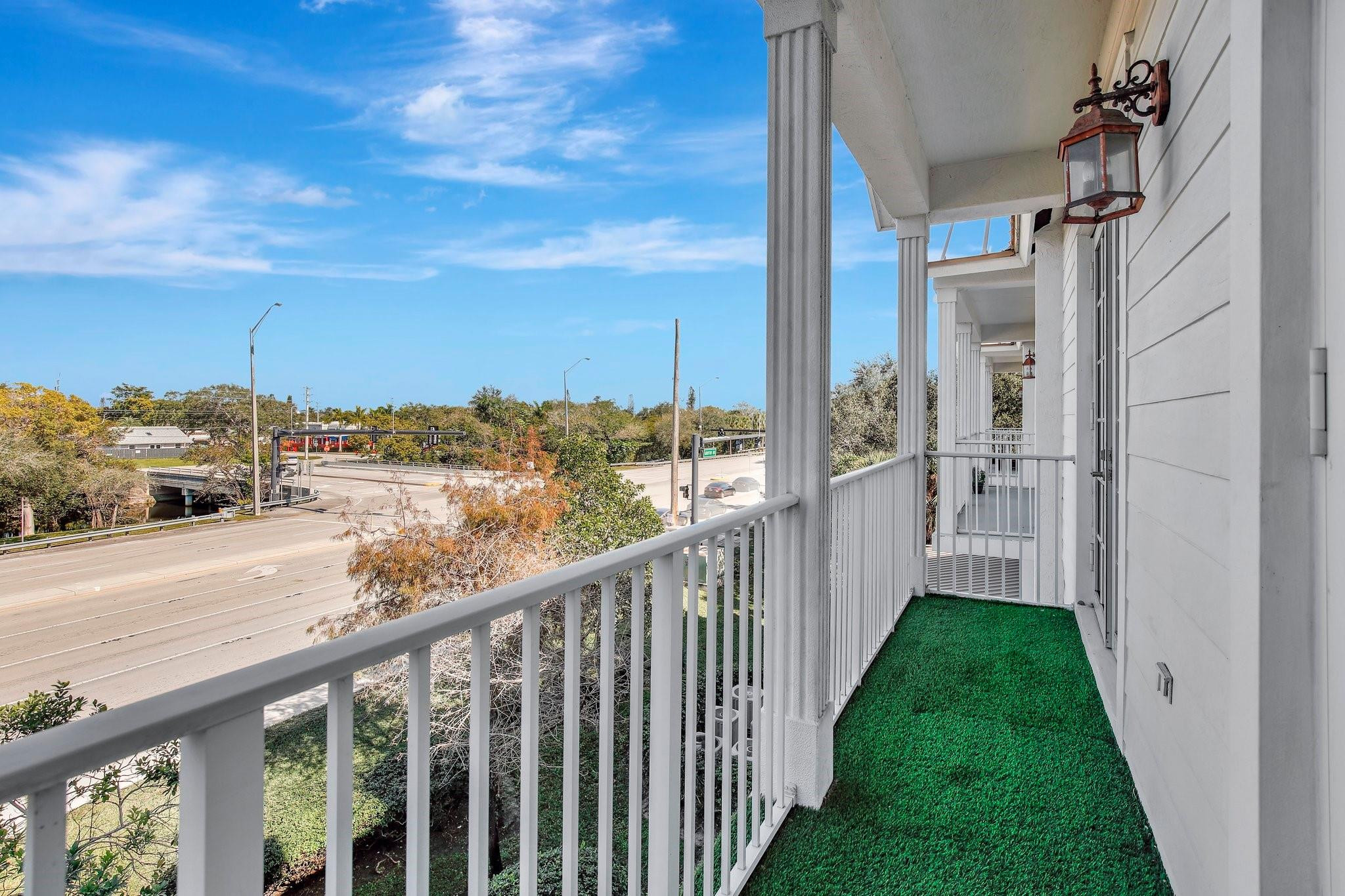 6823 Lakeside Cir 106-1