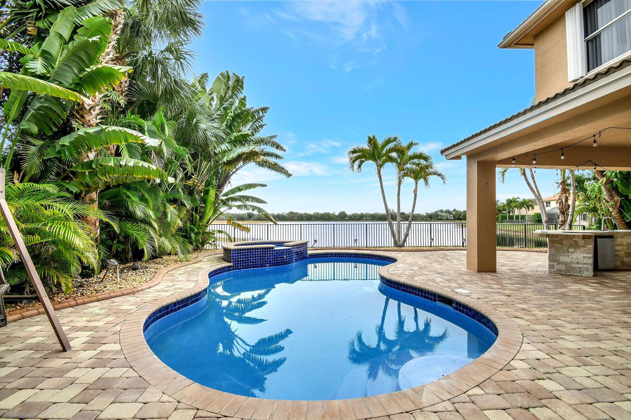 8744 Wellington View Dr