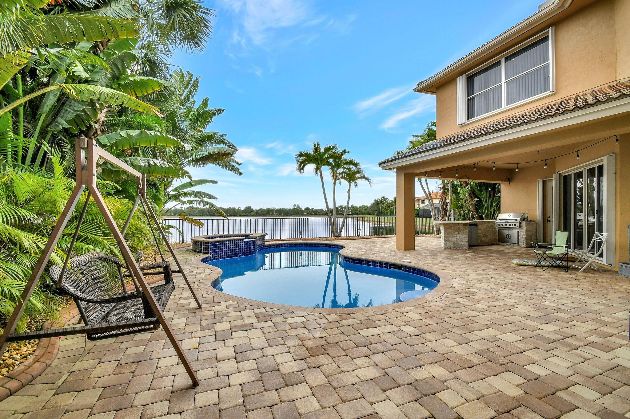 8744 Wellington View Dr