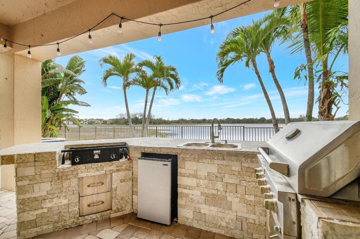 8744 Wellington View Dr