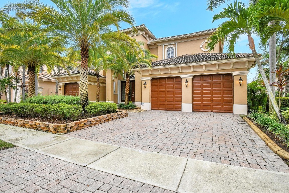 8744 Wellington View Dr