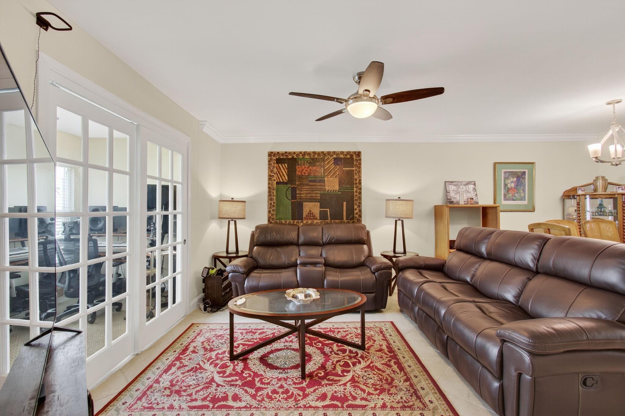 19000 Stewart Cir 1