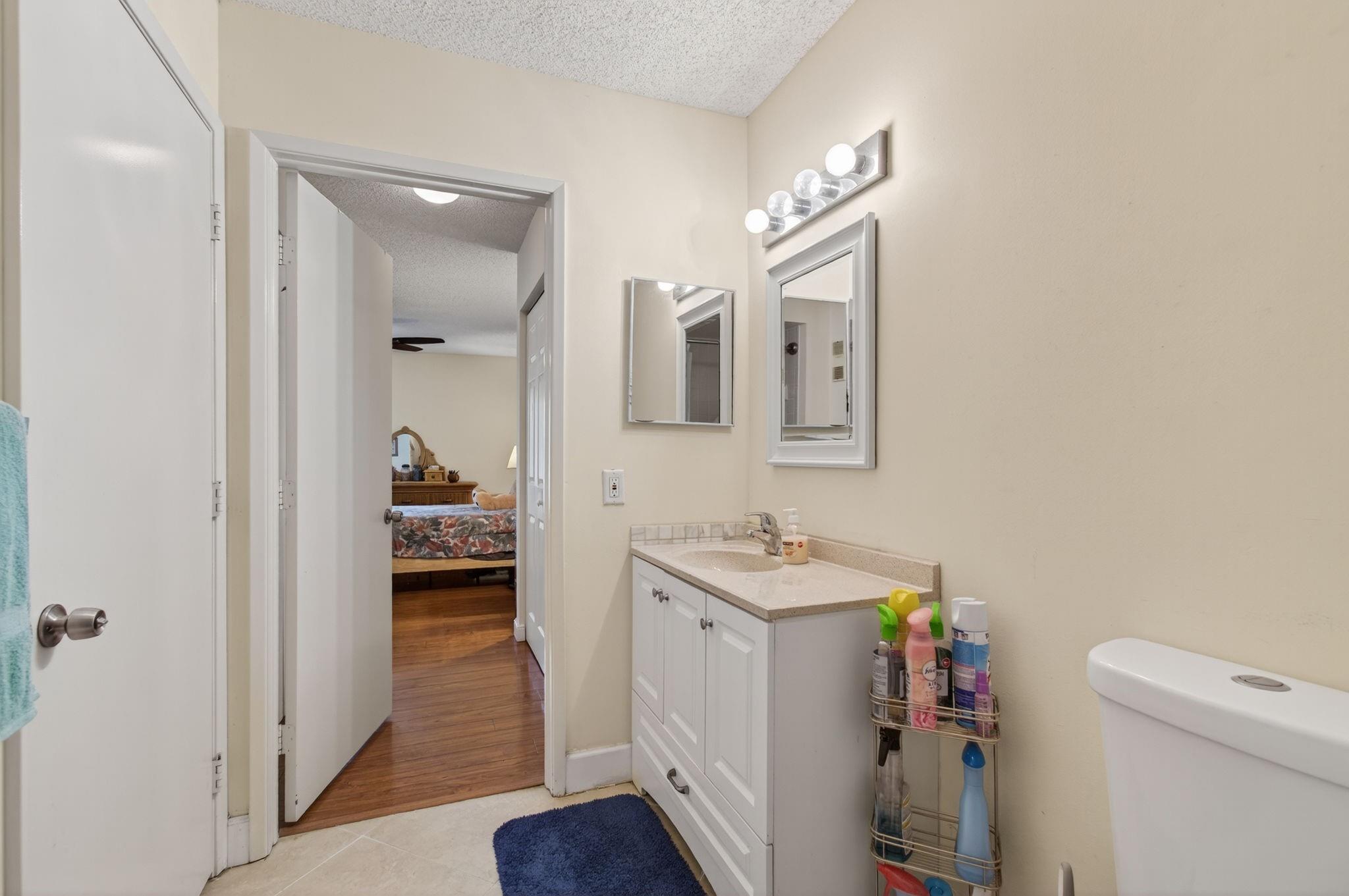 19000 Stewart Cir 1