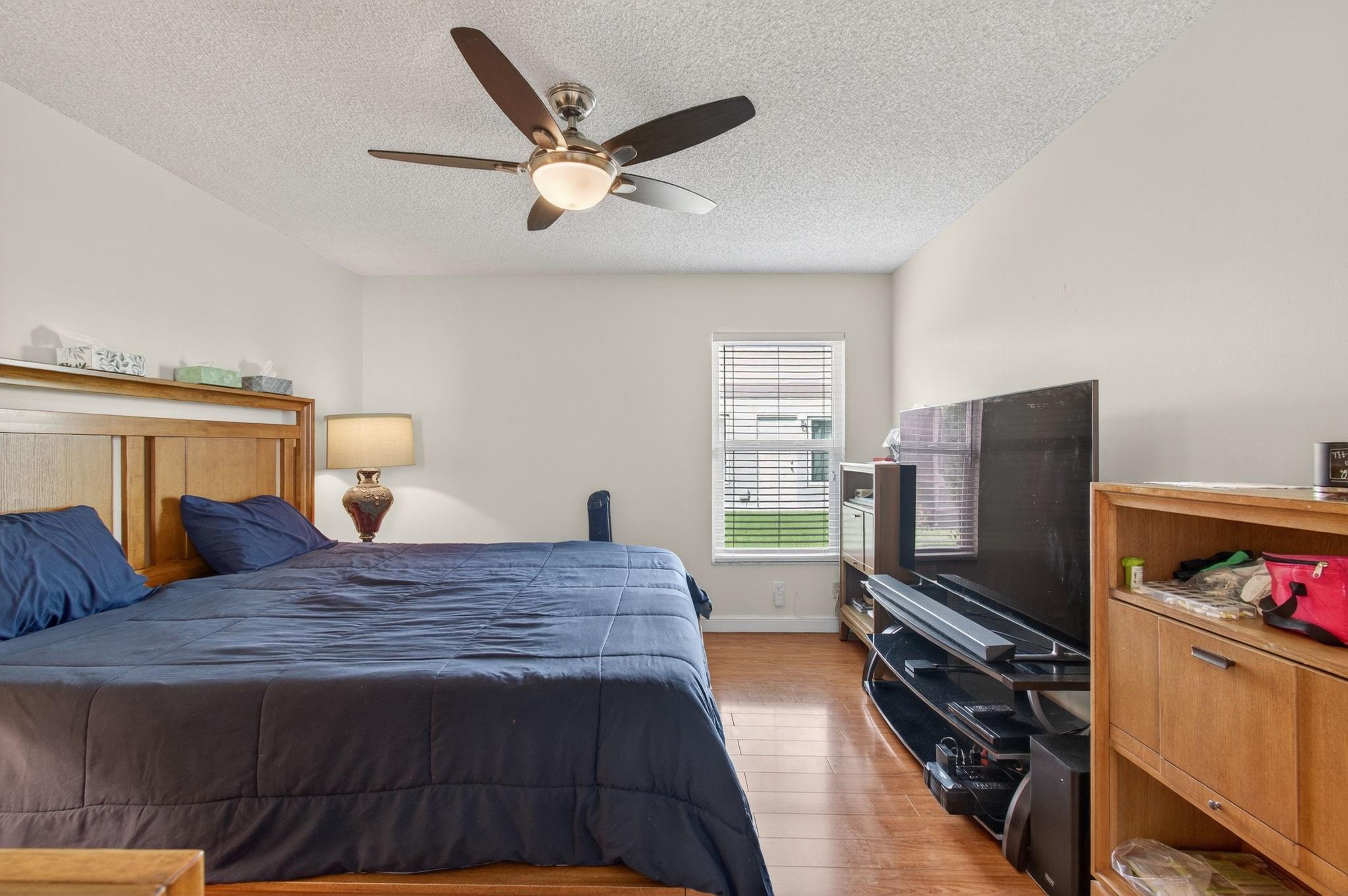19000 Stewart Cir 1
