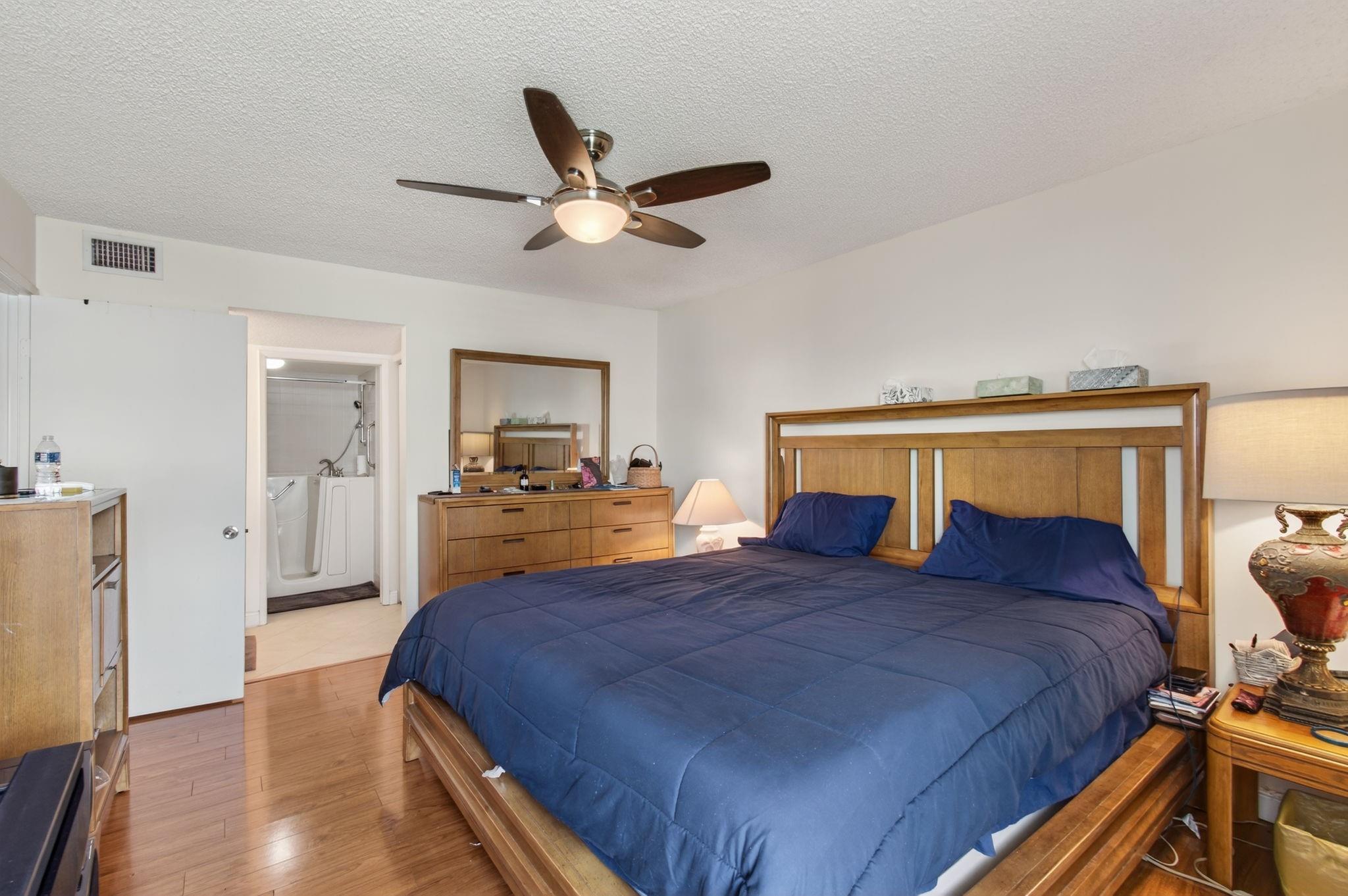 19000 Stewart Cir 1