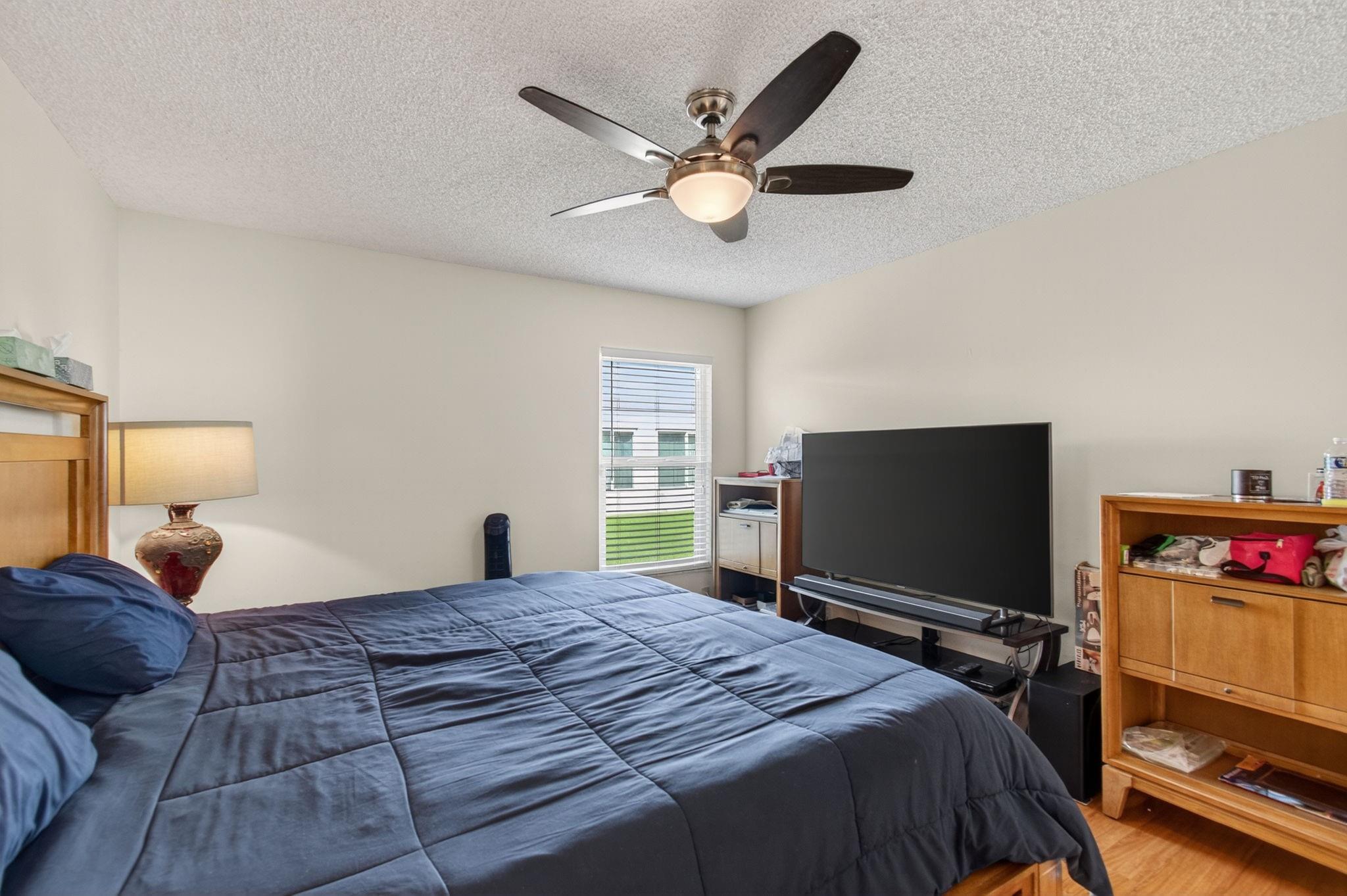 19000 Stewart Cir 1