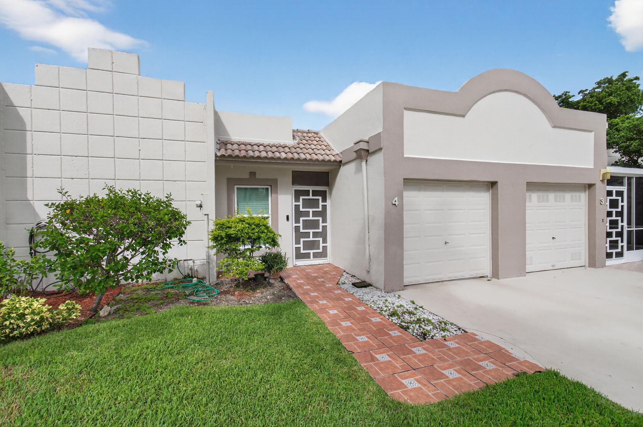 19000 Stewart Cir 1