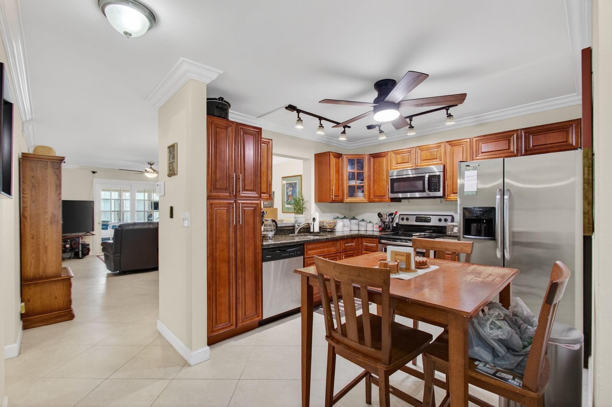 19000 Stewart Cir 1