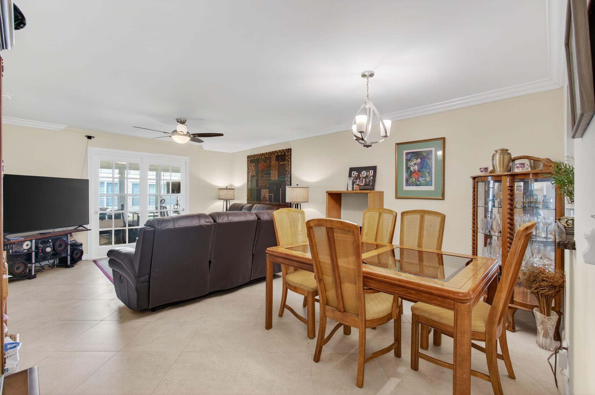 19000 Stewart Cir 1