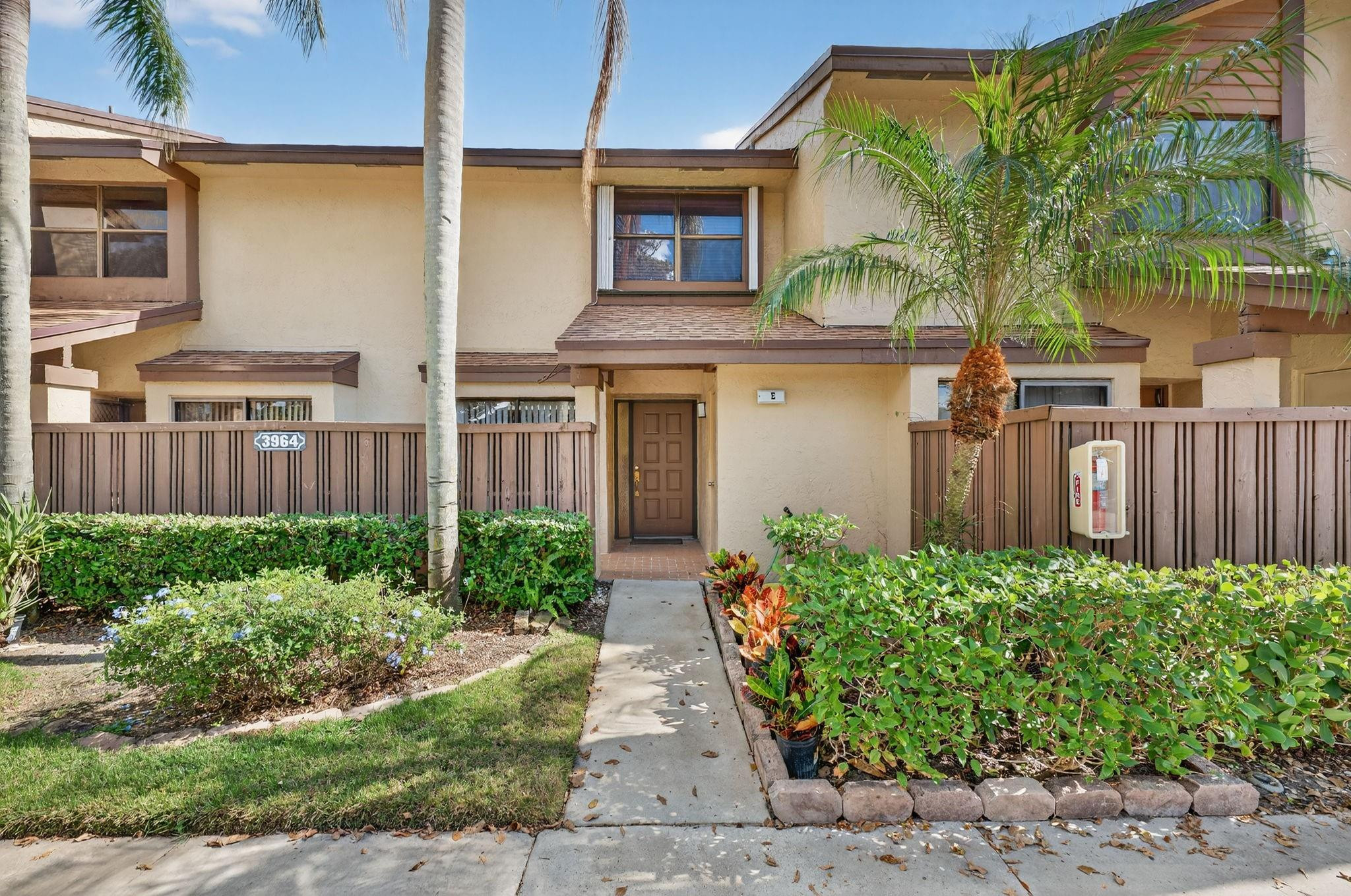 3964 Cocoplum Cir E