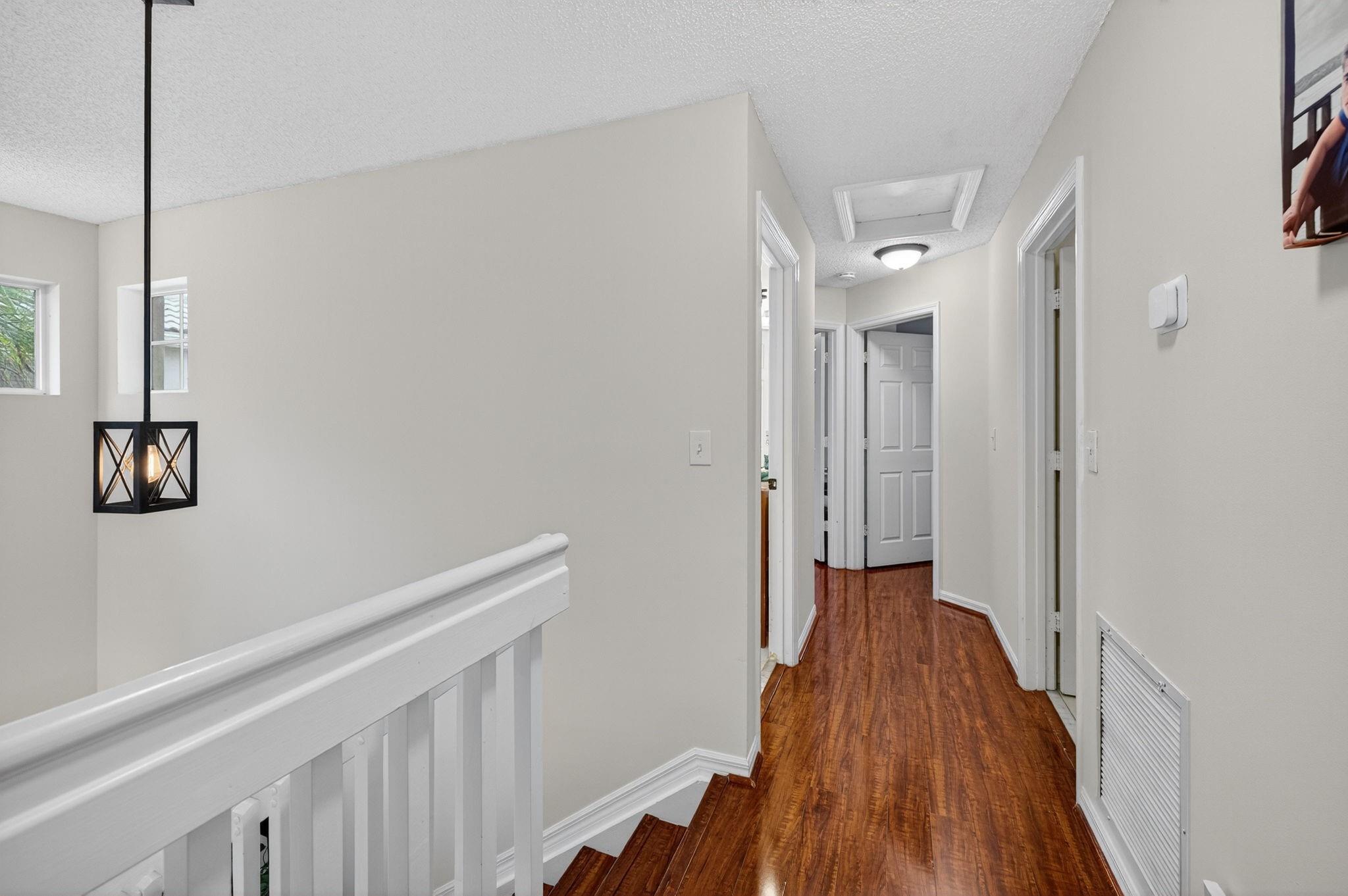 5046 Stagecoach Dr 5046