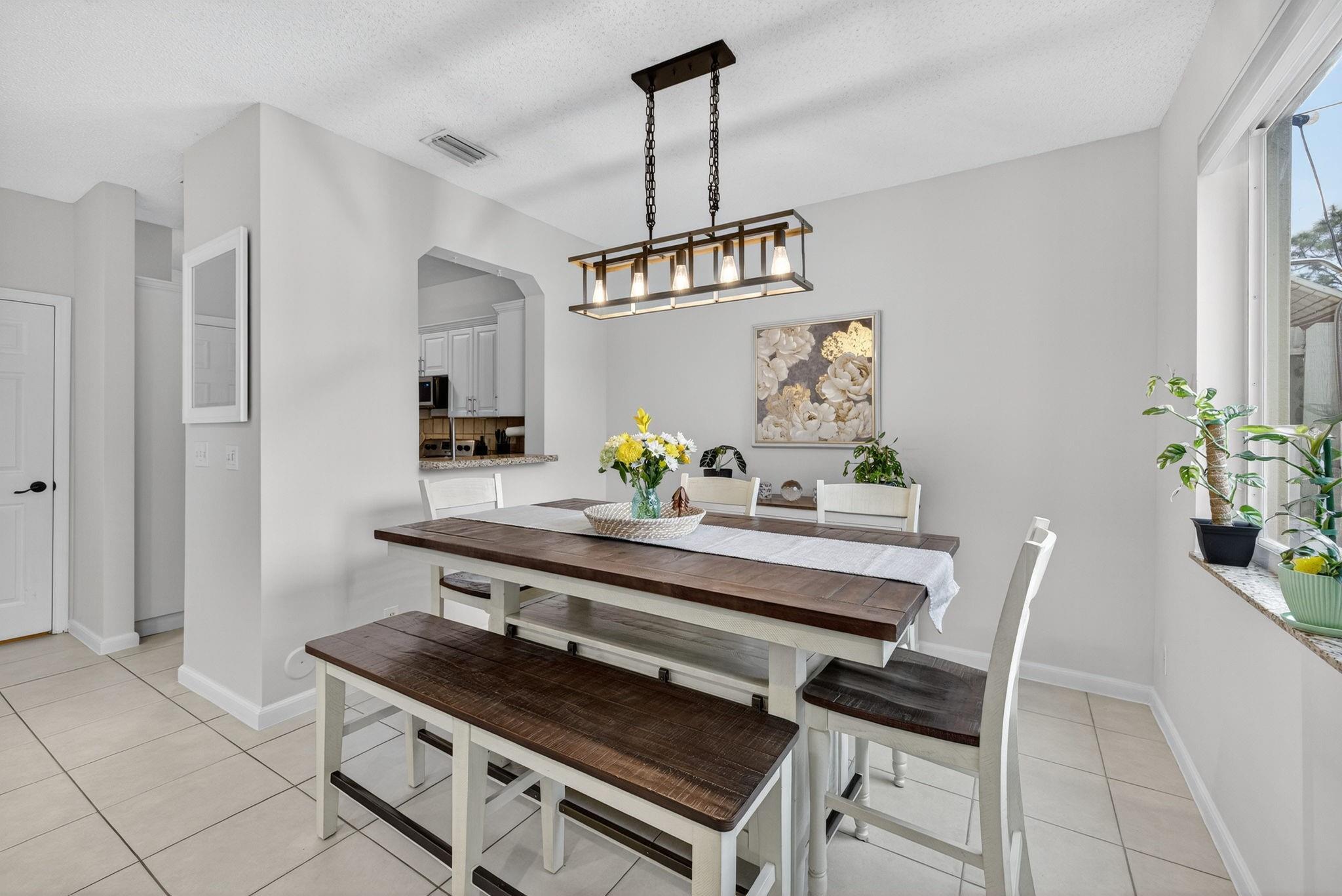 5046 Stagecoach Dr 5046