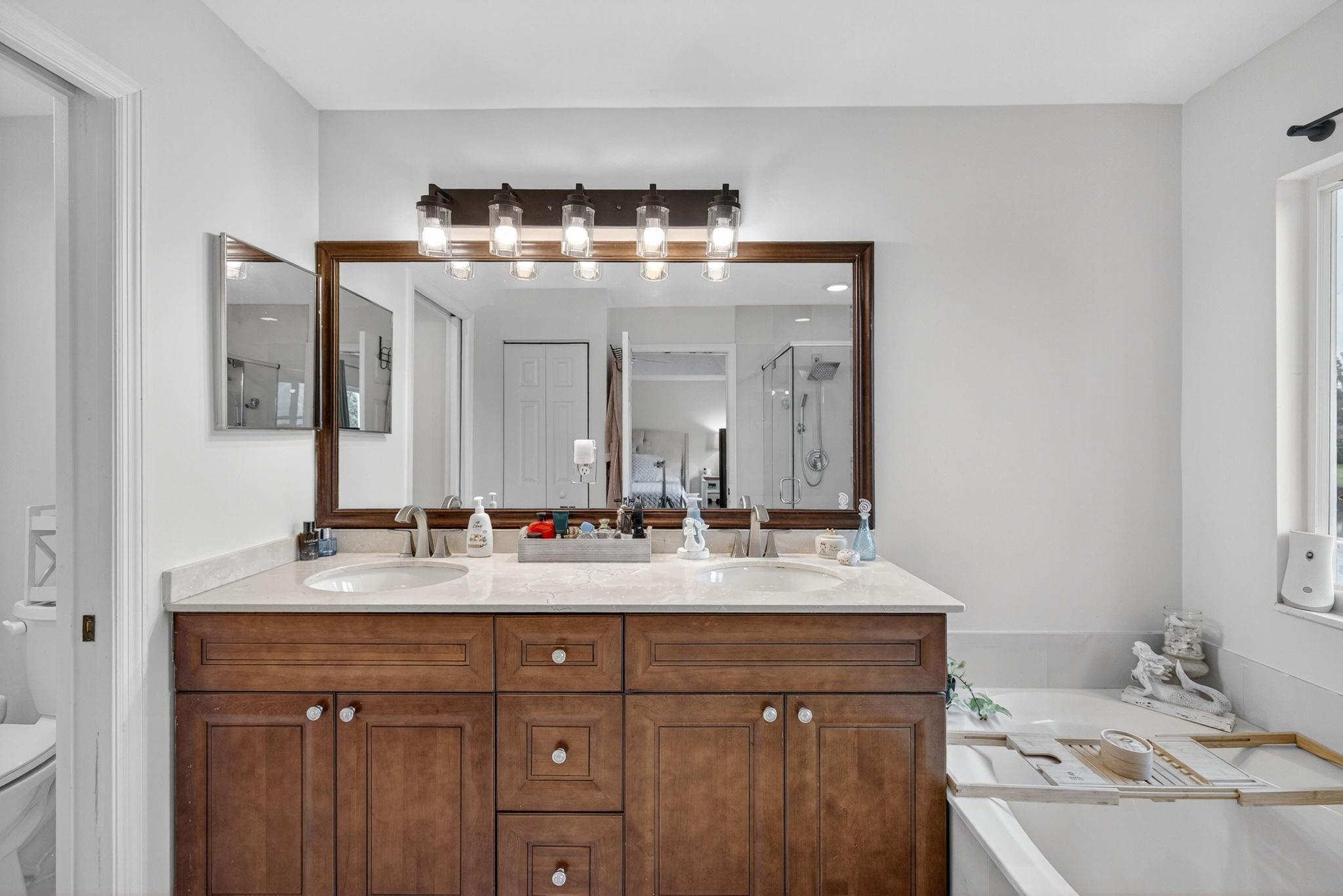 5046 Stagecoach Dr 5046