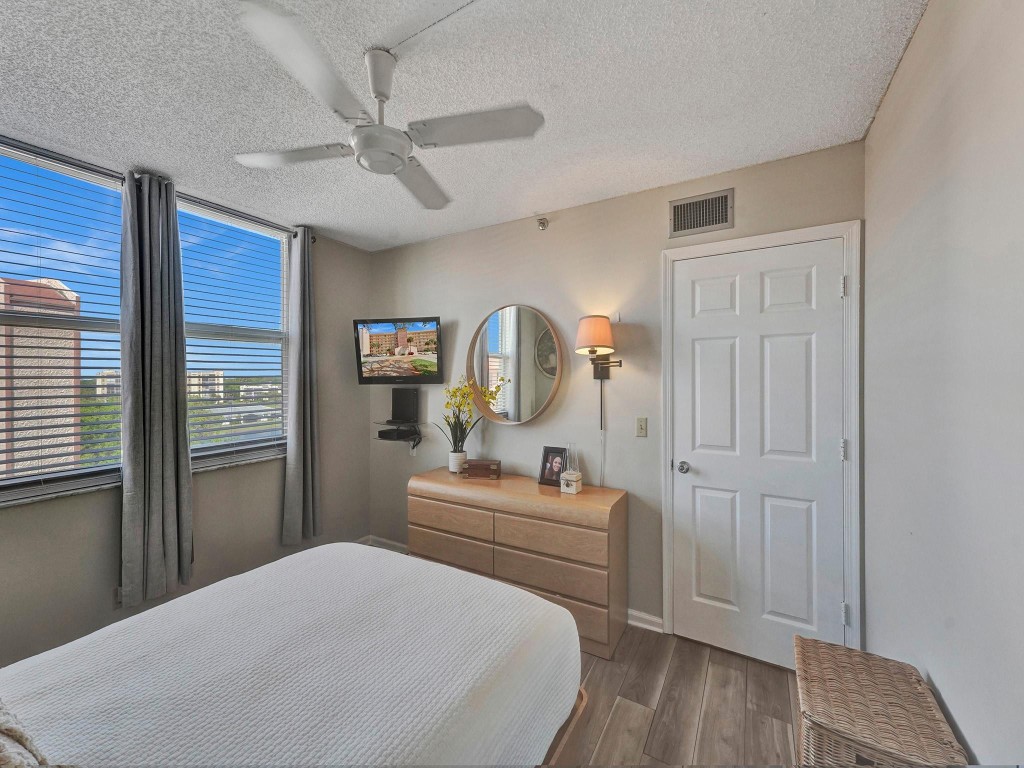 14527 Bonaire Blvd 701